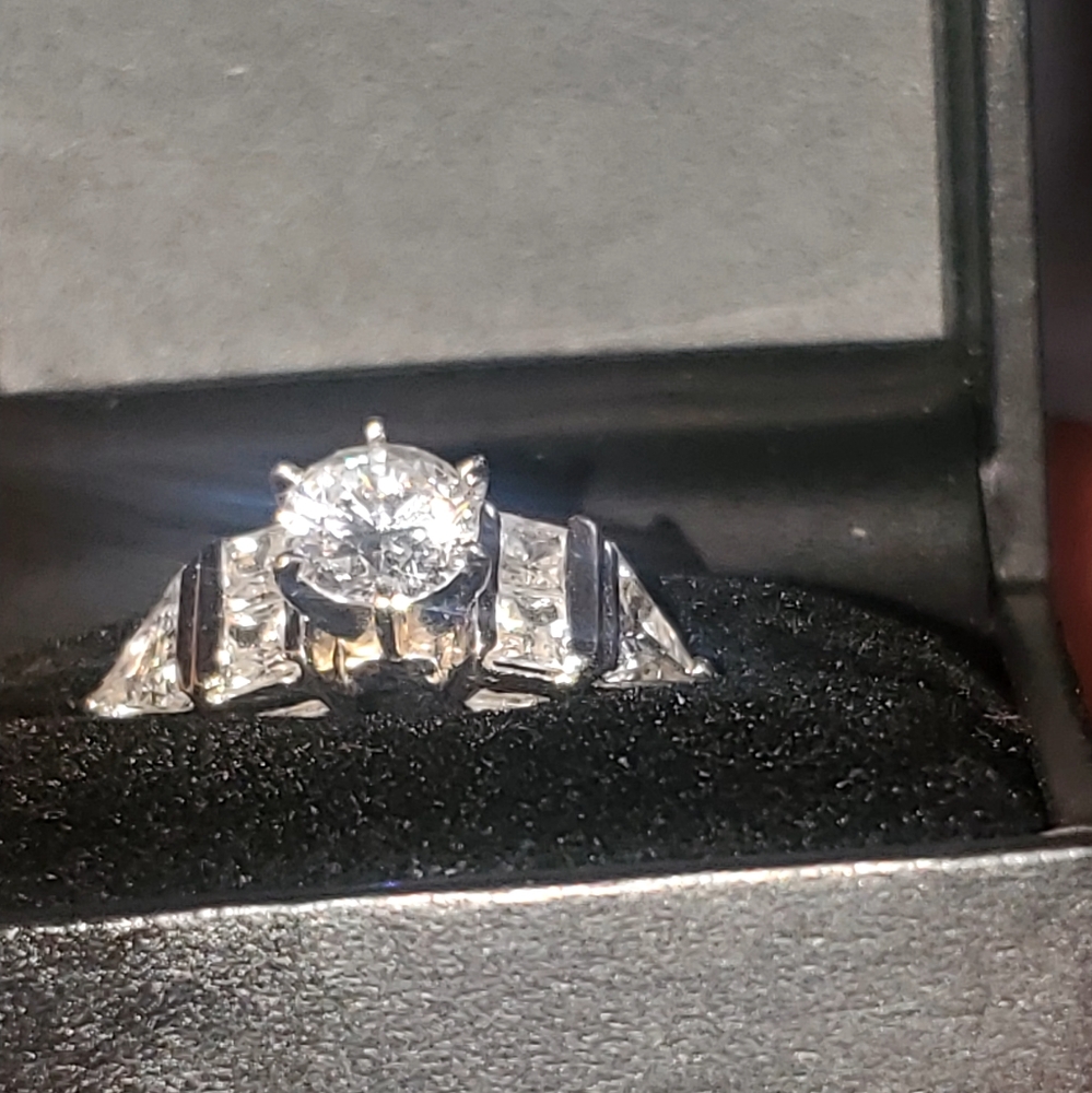 14K David M Robinson White Gold Size 7 women's Ring Stamped DMR